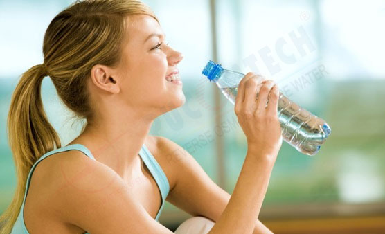 Tác dụng của uống nước tinh khiết trong giảm cân